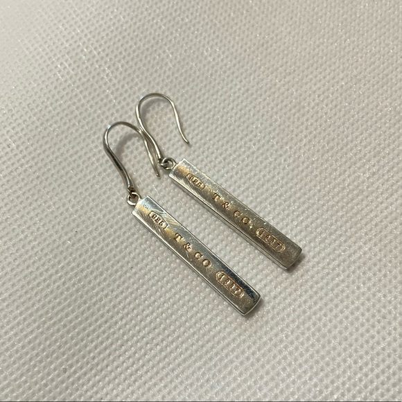 Authentic TIFFANY & CO BAR Earrings - Picture 1 of 5